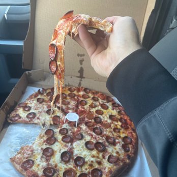 Blasdell Pizza - Undercooked sloppy mess! - Pizza Near Me - Hamburg, New York