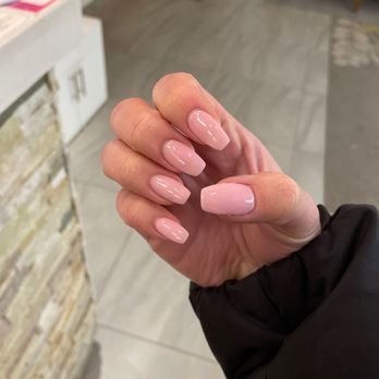 Enail - Nail Salons Near Me - New York, New York
