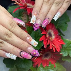 C Nails & Spa