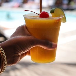 Pool cocktail
