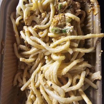Dumpling House - Extremely dry dan dan noodles bitter peanut butter sauce - Chinese Near Me - Fairfield, California Dumpling House - Extremely dry dan dan noodles bitter peanut butter sauce - Chinese Near Me - Fairfield, California
