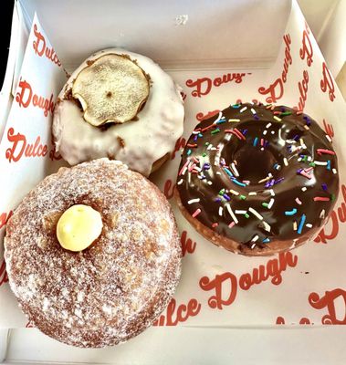 Dulce Dough Donuts & Bakery by null