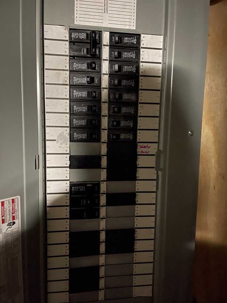 Slide of Roldan Electric & Plumbing Services