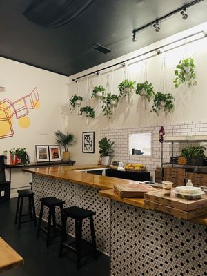 Lo Mo Pizzeria by null