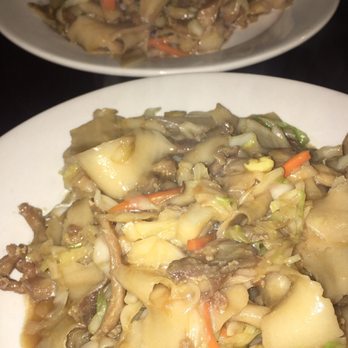 Corner 17 - Chinese Near Me - Saint Louis, Missouri
