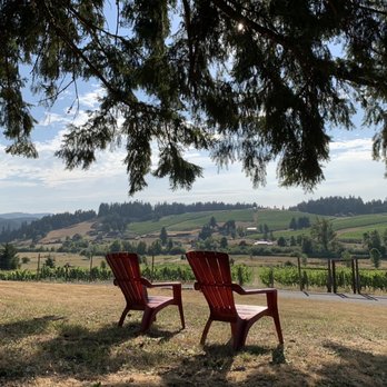 Hinman Vineyards - Dreamy - Wine Tasting Room Near Me - Eugene, Oregon