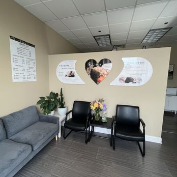 Elite Massage | Foot & Head Spa - Lobby - Massage Therapy Near Me - Chicago, Illinois Elite Massage | Foot & Head Spa - Lobby - Massage Therapy Near Me - Chicago, Illinois
