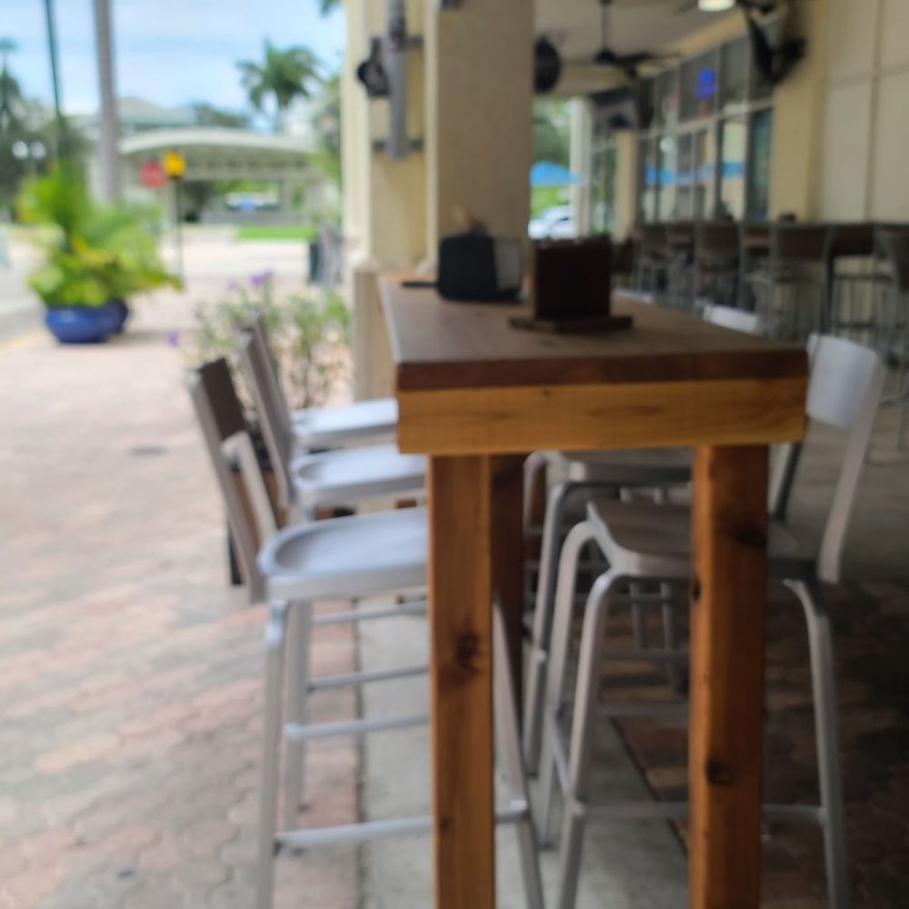 DAS Beer Garden - Sports Bars Near Me - Jupiter, Florida