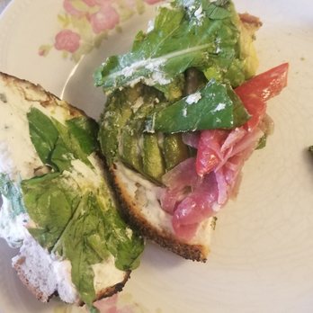 Gjusta - Smoked salmon bagel with salmon - Bakeries Near Me - Venice, California