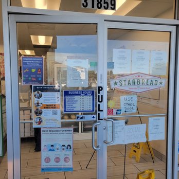 Starbread Bakery - Waiting outside - Bakeries Near Me - Union City, California