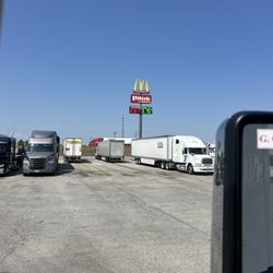 Pilot Travel Center - On the road again :)