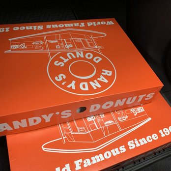Randy's Donuts - World famous flimsy boxes... - Donuts Near Me - Downey, California
