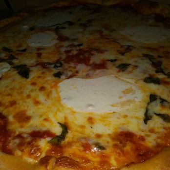 Anna's Pizzeria - Large margherita - Italian Near Me - Apex, North Carolina