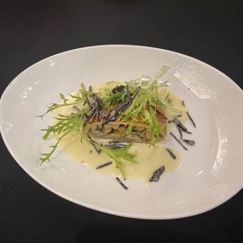 Hyde N Chic Restaurant - Wild mushroom strudel - New American Near Me - Naples, Florida