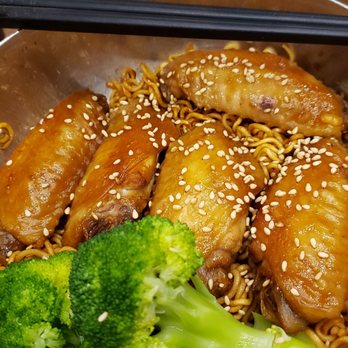 Good Catch Cafe - Swiss chicken wings with insta noodle - Hong Kong Style Cafe Near Me - Markham, Ontario Good Catch Cafe - Swiss chicken wings with insta noodle - Hong Kong Style Cafe Near Me - Markham, Ontario