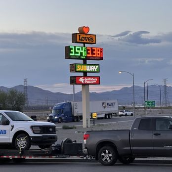 Love's Travel Stop - Gas Stations Near Me - Las Vegas, Nevada Love's Travel Stop - Gas Stations Near Me - Las Vegas, Nevada