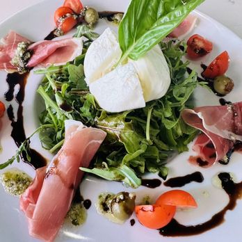 Lemon Tree Cafe - Arugula Salad - Breakfast & Brunch Near Me - Rancho Cucamonga, California Lemon Tree Cafe - Arugula Salad - Breakfast & Brunch Near Me - Rancho Cucamonga, California