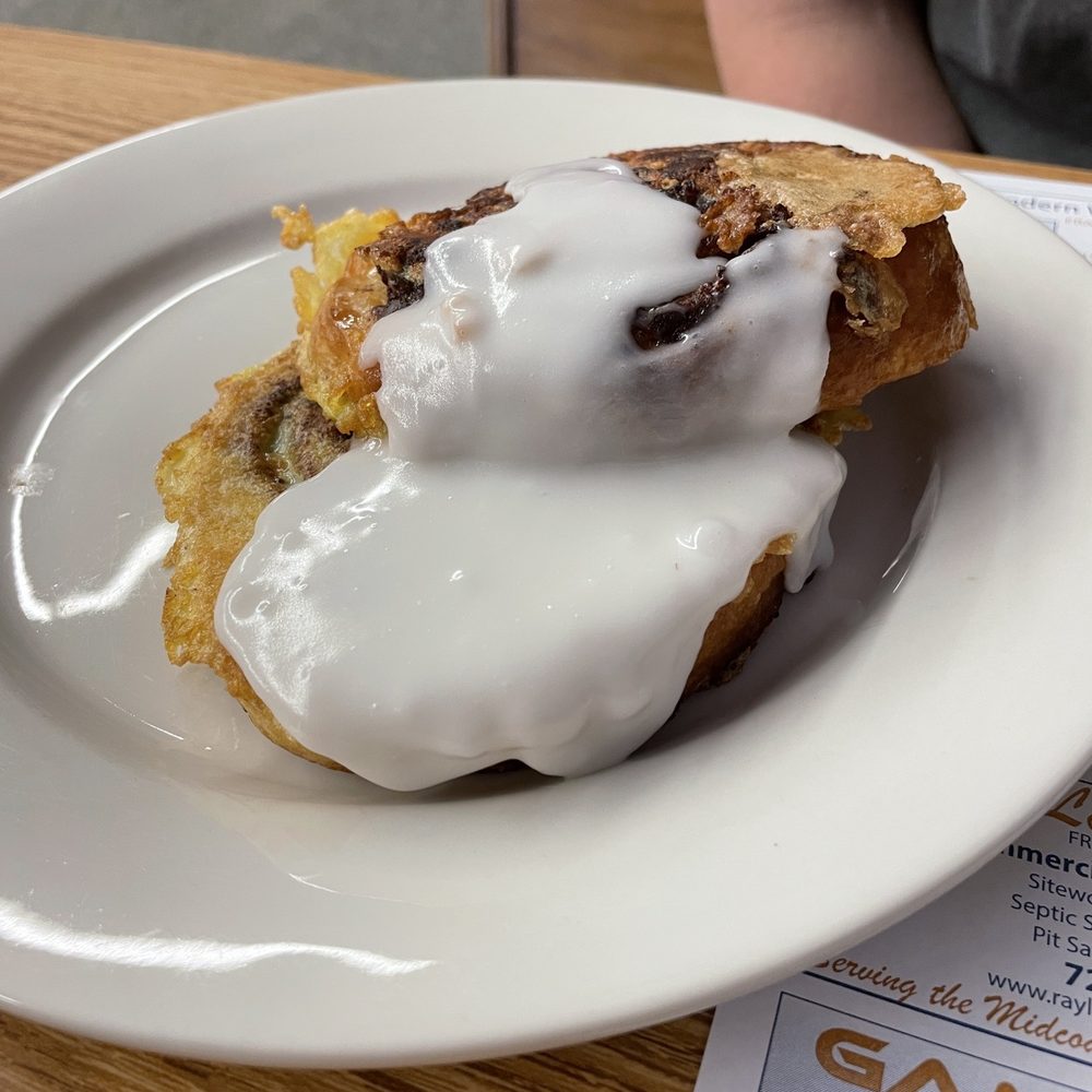 Kopper Kettle - Cinnamon roll French toast - Sandwiches Near Me - Topsham, Maine