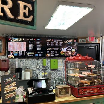 D'Cuban Cafe - Front - Latin American Near Me - Chamblee, Georgia