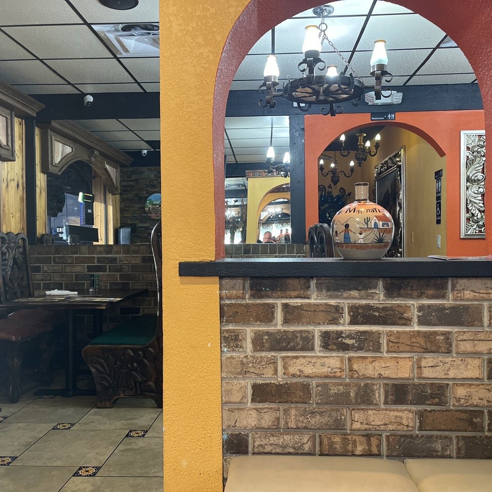 Monarca's - Waiting area - Mexican Near Me - Cape Coral, Florida
