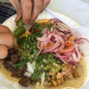 Tacos al Gusto - beef, chicken, pork - Caterers Near Me - Reseda, California Tacos al Gusto - beef, chicken, pork - Caterers Near Me - Reseda, California