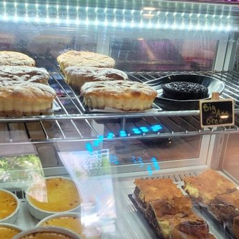 Black Rock Dessert - Display case- variety of desserts for the day - Desserts Near Me - Reno, Nevada Black Rock Dessert - Display case- variety of desserts for the day - Desserts Near Me - Reno, Nevada