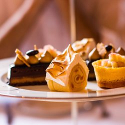 Afternoon Tea at The Hotel Windsor - Close-up of the sweets