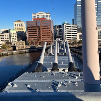 USS Wisconsin BB-64 - Special view from the bridge - Historical Tours Near Me - Norfolk, Virginia USS Wisconsin BB-64 - Special view from the bridge - Historical Tours Near Me - Norfolk, Virginia