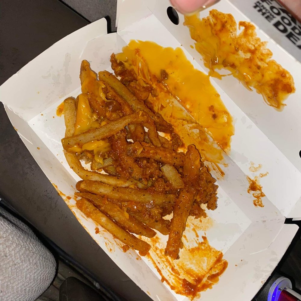Rally's - and yes this was a large? wth is a small? ik im not the most fit not am i a big guy but wow just wow - Burgers Near Me - Porterville, California Rally's - and yes this was a large? wth is a small? ik im not the most fit not am i a big guy but wow just wow - Burgers Near Me - Porterville, California