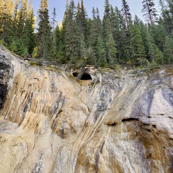 Johnston Canyon & Ink Pots - Upper Falls, Johnston Canyon - Hiking Near Me - Banff, Alberta