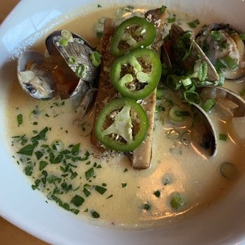 Ox - Fresh clam chowder with smoked marrow bone - Argentine Near Me - Portland, Oregon Ox - Fresh clam chowder with smoked marrow bone - Argentine Near Me - Portland, Oregon