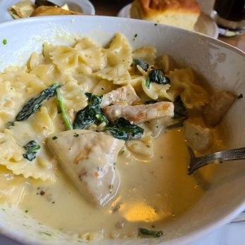 Timberline Restaurant - Chicken farfalle - American Near Me - Beaver, Utah