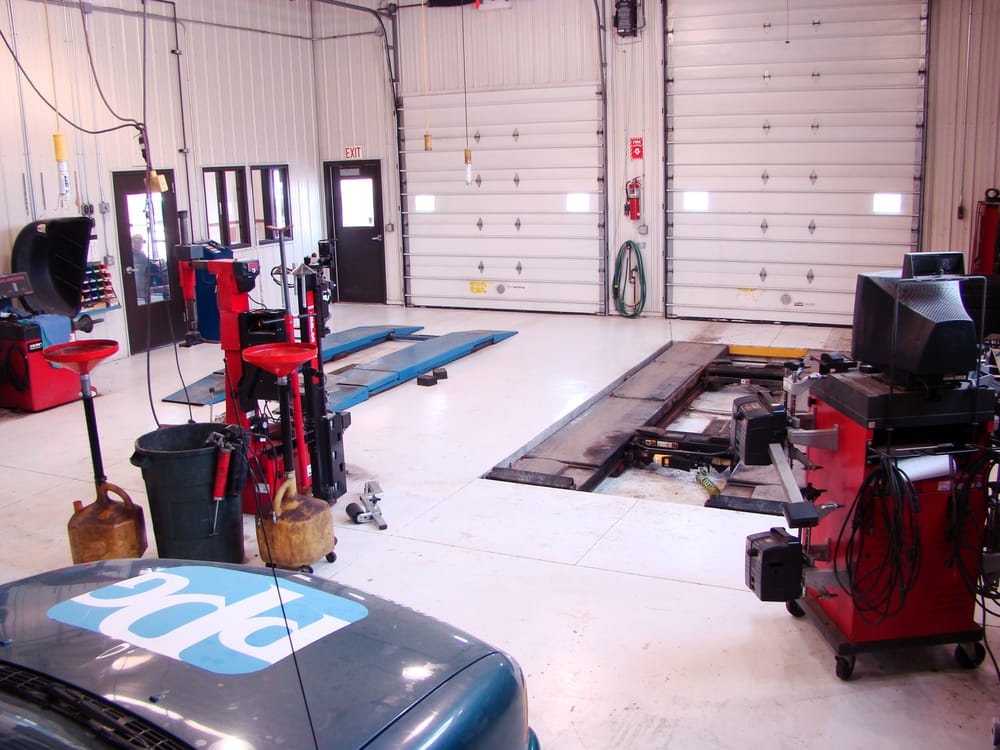 UNITED AUTOMOTIVE TECH CENTER 728 Meyer Dr, West Fargo, North Dakota