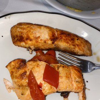 Casa Luis - Broiled salmon with green sauce and vegetables - Spanish Near Me - Smithtown, New York