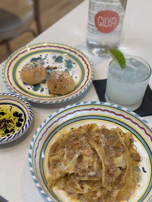 Gioia Cafe and Bar by null