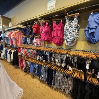 Tommy Bahama - Men's Clothing Near Me - Orlando, Florida Tommy Bahama - Men's Clothing Near Me - Orlando, Florida