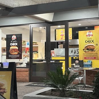 Side Chick - 8:30 locked doors ‍ - Chicken Shop Near Me - San Diego, California