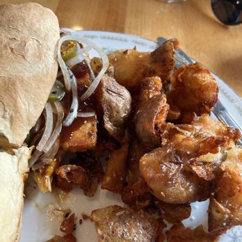 Thyme Craft Kitchen - Mk rib sandwich with crispy potatoes - American Near Me - Peru, Illinois