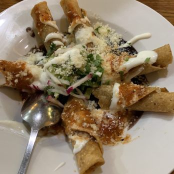 5 Rabanitos - Crispy chicken taquitos - Mexican Near Me - Chicago, Illinois 5 Rabanitos - Crispy chicken taquitos - Mexican Near Me - Chicago, Illinois
