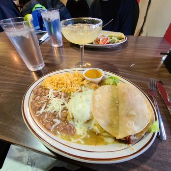 Azteca Mexican Grill - Combination plate - Mexican Near Me - Taos, New Mexico Azteca Mexican Grill - Combination plate - Mexican Near Me - Taos, New Mexico