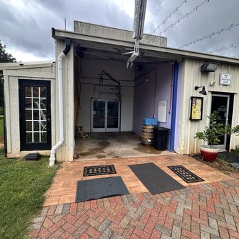 bmc brewing - Outside - Breweries Near Me - Pittsboro, North Carolina