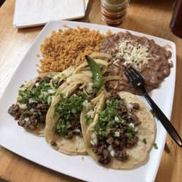 3 taco combo with carne asada 3 taco combo with carne asada