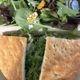 Pesto & sun-dried tomato sandwich