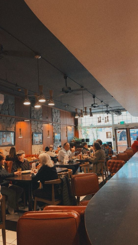 Lost Lake Cafe and Lounge