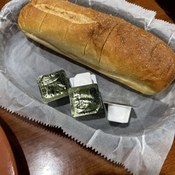 Rigatoni's Pizzeria & Italian Restaurant - Bread basket with butter