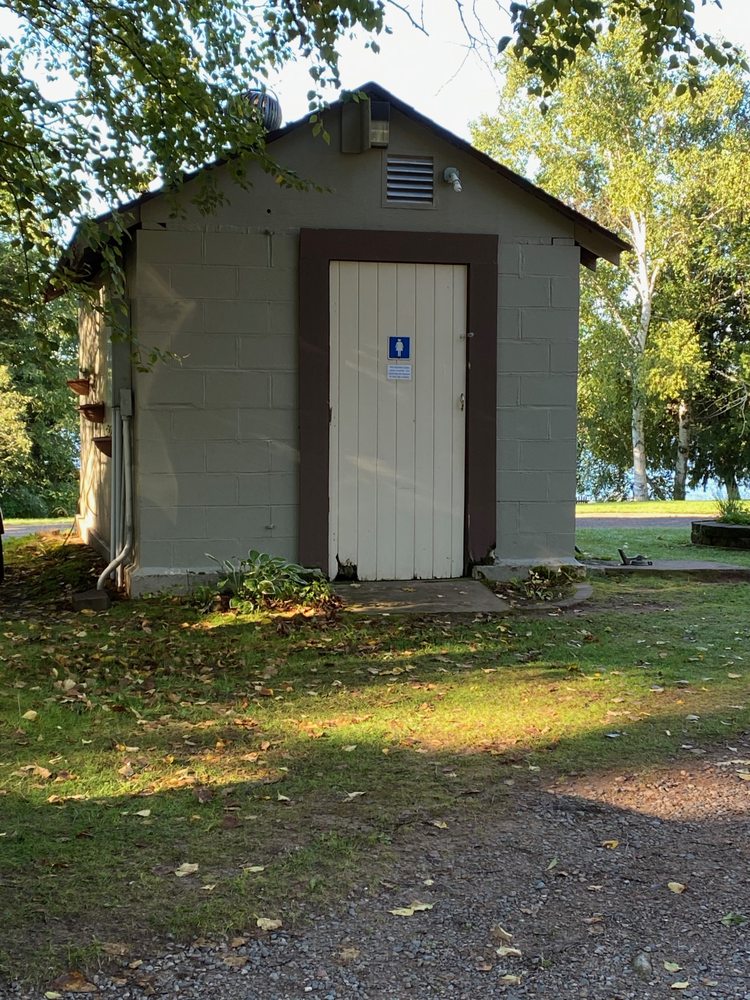 WILDWOOD HAVEN Updated August 2024 33 Photos 30551 Long Lake Rd