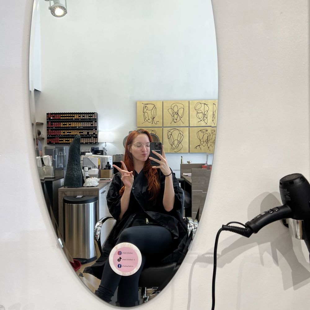 Sutra Salon - retouch selfie taken in Sutra Salon - Hair Salons Near Me - Torrance, California Sutra Salon - retouch selfie taken in Sutra Salon - Hair Salons Near Me - Torrance, California