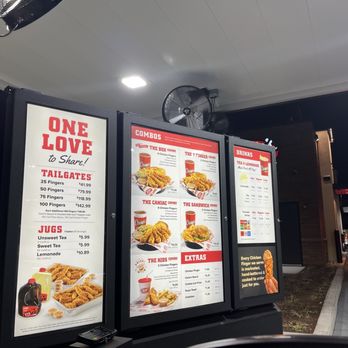 Raising Cane's Chicken Fingers - Fast Food Near Me - Franklin, Tennessee Raising Cane's Chicken Fingers - Fast Food Near Me - Franklin, Tennessee