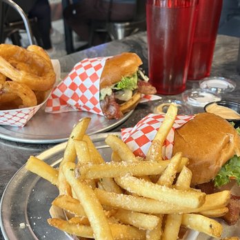Burger Me - Cowboy Burger, 1/3 lb. NV Elk Burger, Parmesan Garlic Fries, Onion Rings - Basket - 10 pcs - Burgers Near Me - Truckee, California