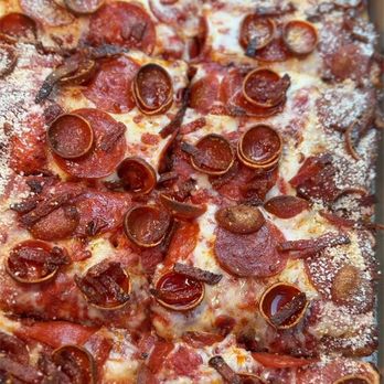 Jet's Pizza - Medium Ultimate Pepperoni - Pizza Near Me - Cincinnati, Ohio Jet's Pizza - Medium Ultimate Pepperoni - Pizza Near Me - Cincinnati, Ohio
